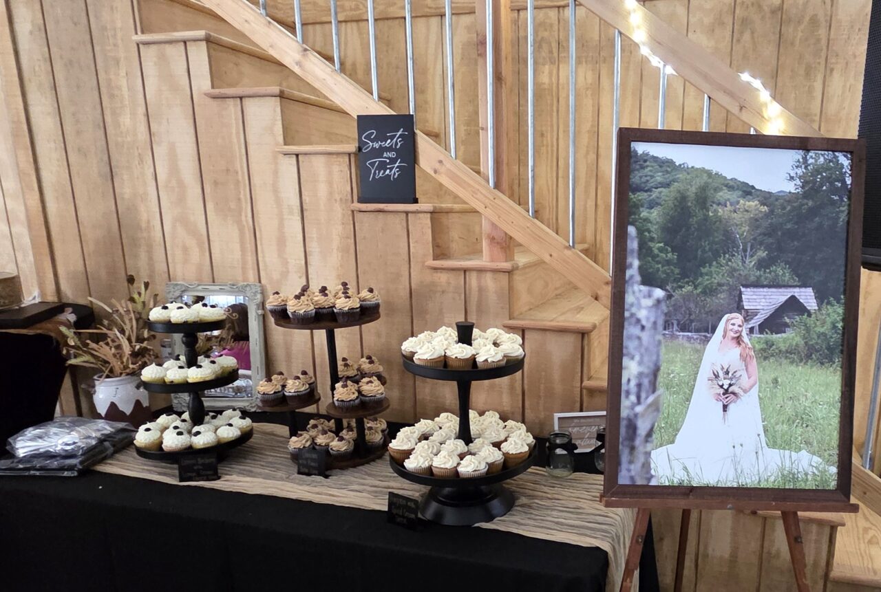 Cake Table for Wedding